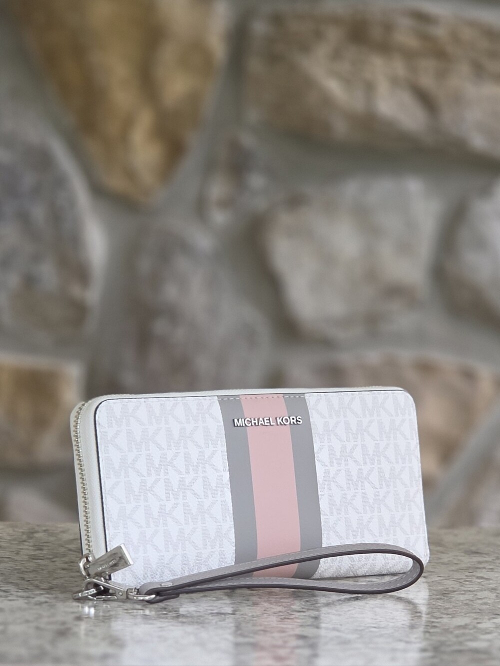 Michael Kors Jet Set Logo Center Stripe Continental Wristlet Wallet